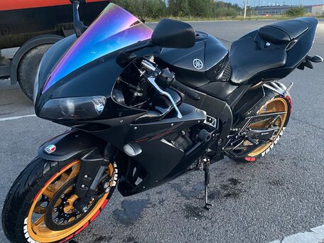 2006 Yamaha YZF-R1, чёрный, 720000 рублей, вид 3