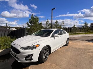 2020 Ford Fusion (North America) II Рестайлинг, белый, 1800000 рублей, вид 2