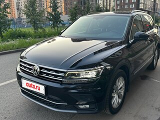 2017 Volkswagen Tiguan II, чёрный, 2200000 рублей, вид 1