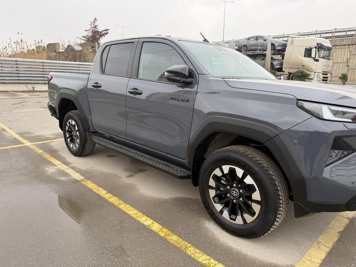 Открыть фотографии: Toyota Hilux IX