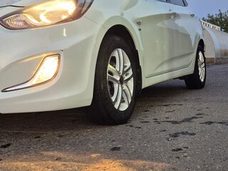 2014 Hyundai Solaris I, белый, 1000000 рублей, вид 4