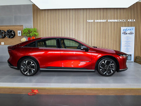 2026 Mazda EZ-6 18.9 kWh, красный, 3490000 рублей, вид 4