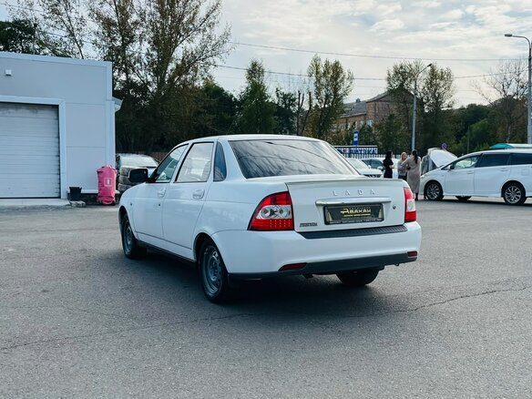 2012 Lada (ВАЗ) Priora I, белый, 499999 рублей - вид 8