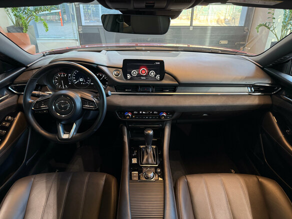 2019 Mazda 6 III (GJ) Рестайлинг 2, красный, 2690000 рублей - вид 22