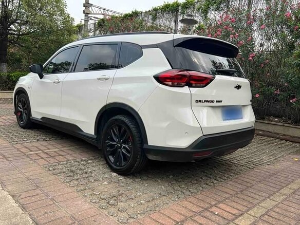 2022 Chevrolet Orlando II, белый, 1170000 рублей - вид 4