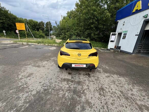 2012 Opel Astra GTC J Рестайлинг, жёлтый, 600000 рублей - вид 3