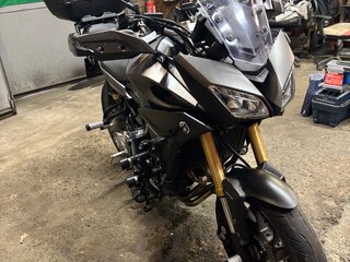 2015 Yamaha MT-09 Tracer (FJ-09), чёрный, 799000 рублей, вид 1