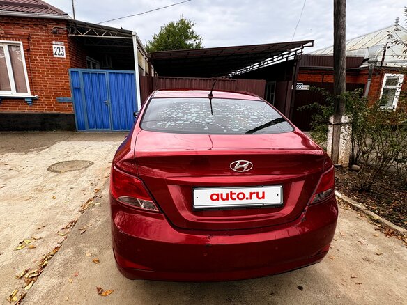 2016 Hyundai Solaris I Рестайлинг, красный - вид 4