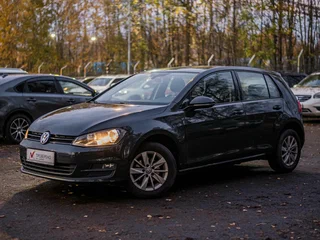 2016 Volkswagen Golf VII, серый, 1288000 рублей, вид 1