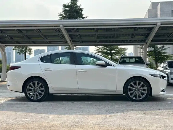 2023 Mazda 3 Axela IV (BP), белый - вид 3