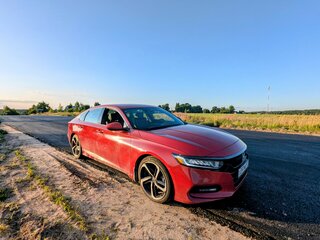 2020 Honda Accord X Рестайлинг, красный, 1900000 рублей, вид 3