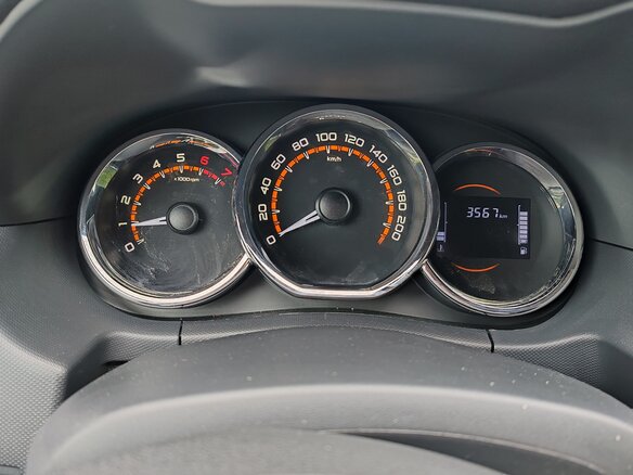2025 Lada (ВАЗ) Largus I Рестайлинг, белый, 1400000 рублей - вид 7