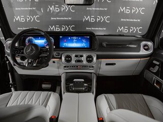 2026 Mercedes-Benz G-Класс AMG 63 AMG II (W465) Рестайлинг, зелёный, 35845000 рублей, вид 2