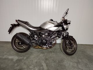 2023 Suzuki SV 650, серый, 649000 рублей, вид 4