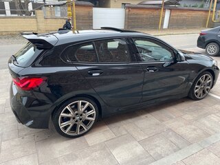 2021 BMW 1 серии M135i xDrive III (F40), чёрный, 4000000 рублей, вид 5