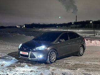 2013 Ford Focus III, коричневый, 930000 рублей, вид 3