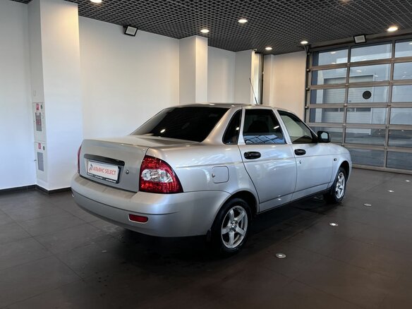 2011 Lada (ВАЗ) Priora I, серебристый, 195000 рублей - вид 2