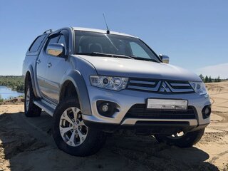 2014 Mitsubishi L200 IV Рестайлинг, серый, 2250000 рублей, вид 1