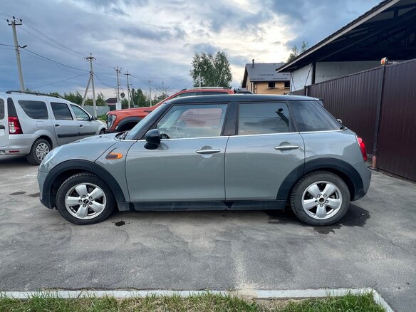 2018 Mini Hatch Cooper III (F55/F56), серый, 1335000 рублей - вид 6