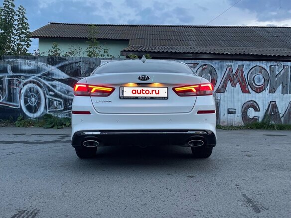 2018 Kia Optima IV Рестайлинг, белый, 1550000 рублей - вид 7