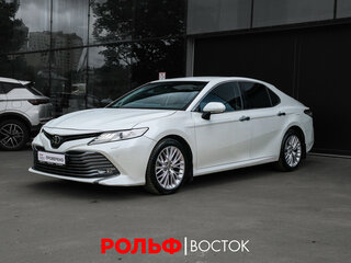 2019 Toyota Camry VIII (XV70), белый, 2700000 рублей, вид 1