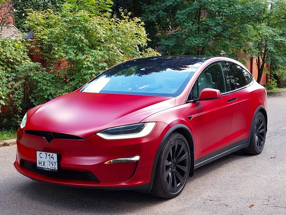 2021 Tesla Model X Long Range I Рестайлинг, красный, 7900000 рублей - вид 7