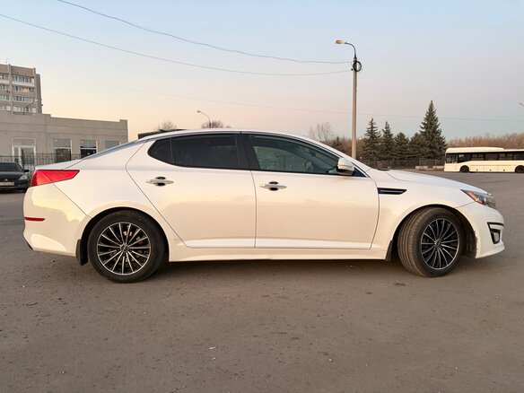 2015 Kia Optima III Рестайлинг, белый, 1250000 рублей - вид 3