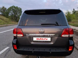 2011 Toyota Land Cruiser 200 Series, серый, 2870000 рублей, вид 3