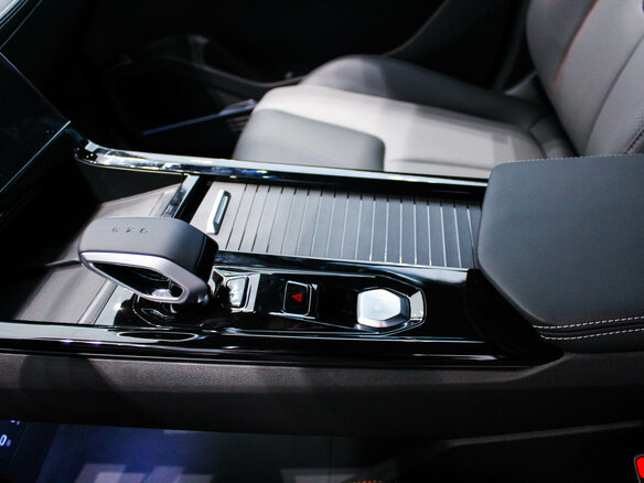 2026 Geely Cityray, серый - вид 33