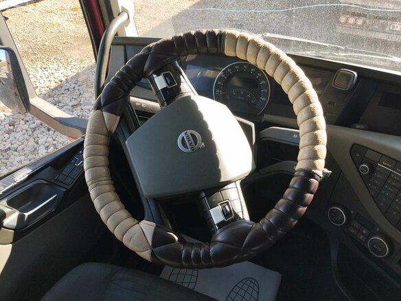 2016 Volvo FH, красный, 5741000 рублей - вид 5
