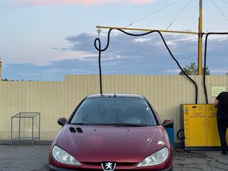 2004 Peugeot 206, красный, 180000 рублей, вид 1