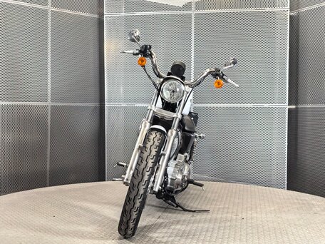 2007 Harley-Davidson Sportster 883, белый, 625000 рублей, вид 3