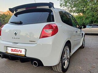 2010 Renault Clio RS III Рестайлинг, белый, 1100000 рублей, вид 5