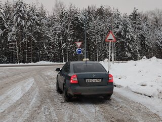 2012 Skoda Octavia II (A5) Рестайлинг, серый, 800000 рублей, вид 4