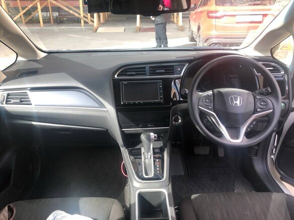 2022 Honda Shuttle II Рестайлинг, белый, 1700000 рублей - вид 10