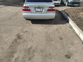 2000 Nissan Bluebird XI (U14), серебристый, 200000 рублей, вид 3
