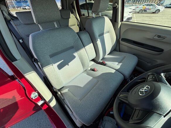 2016 Toyota Passo III, красный - вид 20