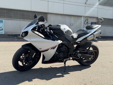 2014 Yamaha YZF-R1, белый, 1000000 рублей, вид 1