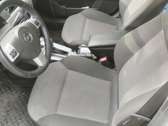 2014 Opel Astra H Рестайлинг, белый, 790000 рублей - вид 4