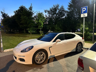 2013 Porsche Panamera 4S I Рестайлинг, белый, 4200000 рублей, вид 2