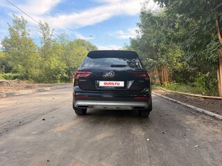 2020 Volkswagen Tiguan II, чёрный, 3200000 рублей, вид 5