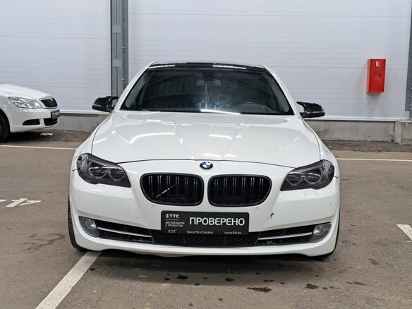 2014 BMW 5 серии Long 520Li VI (F10/F11/F07) Рестайлинг, белый, 1670000 рублей - вид 1