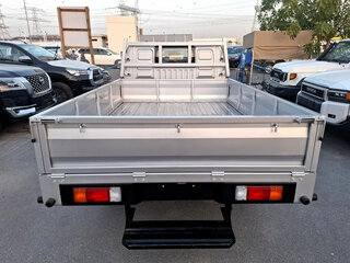 2026 Toyota Hilux VIII Рестайлинг 2, серебристый, 3480111 рублей, вид 5