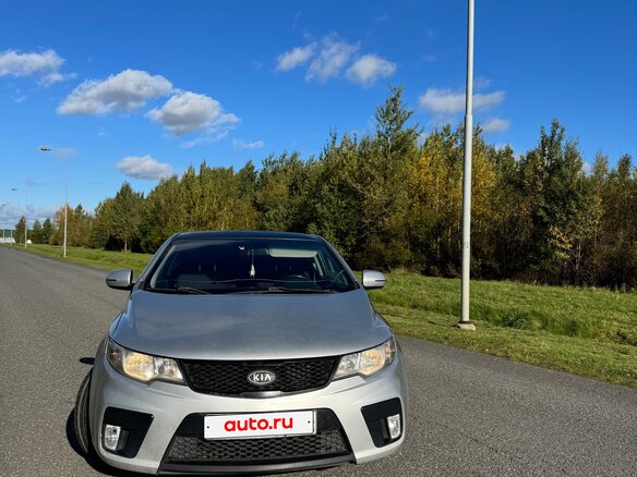 2013 Kia Cerato Koup II, серебристый, 800000 рублей - вид 1
