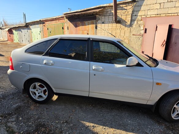 2011 Lada (ВАЗ) Priora I, белый, 370000 рублей - вид 3