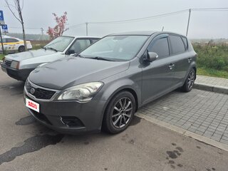 2010 Kia Ceed I Рестайлинг, серебристый, 760000 рублей, вид 3