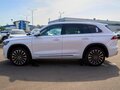 2026 Geely Monjaro I Рестайлинг, белый, 4855990 рублей - вид 4
