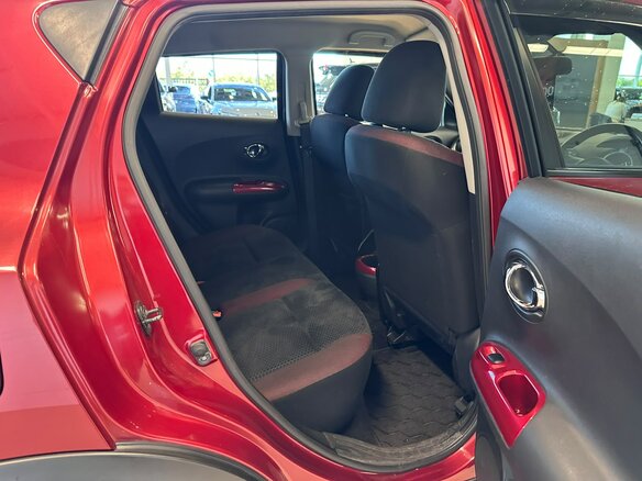2010 Nissan Juke I, красный - вид 19