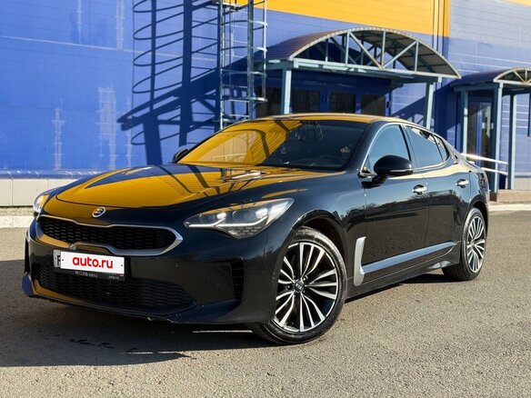 2018 Kia Stinger I, чёрный, 2000000 рублей - вид 2