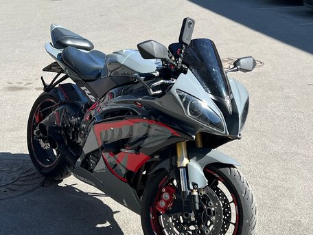 2008 Yamaha YZF-R6, серый, 550000 рублей, вид 1